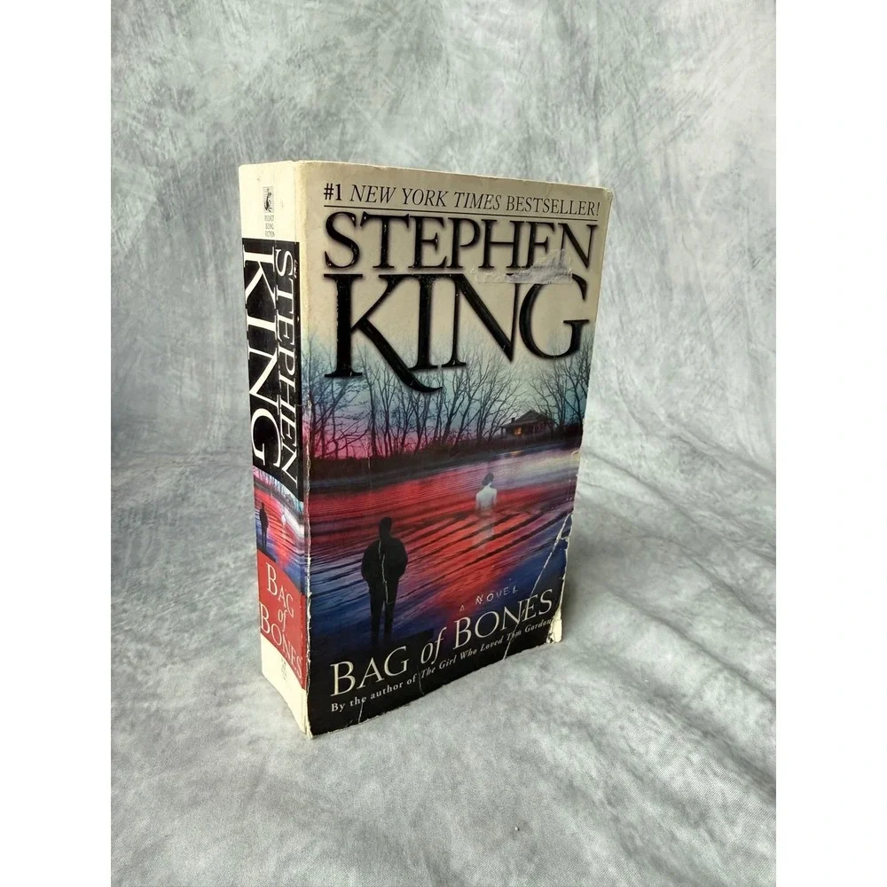 Bag of Bones Stephen King Paperback 1999 Pocket Books Horror Novel 067102423X